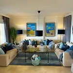 Bermuda Apartment Estepona