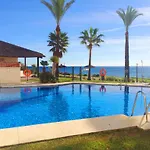 Bermuda Apartment *